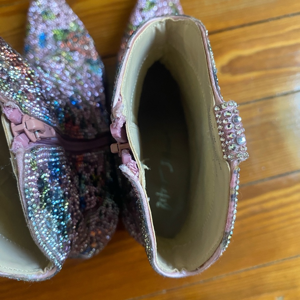 Betsey Johnson Diva Floral Rhinestone Embellished Cowgirl Ankle Boots Size 7 - Picture 4 of 11